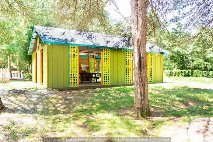 Camper's RV Park Picture 3