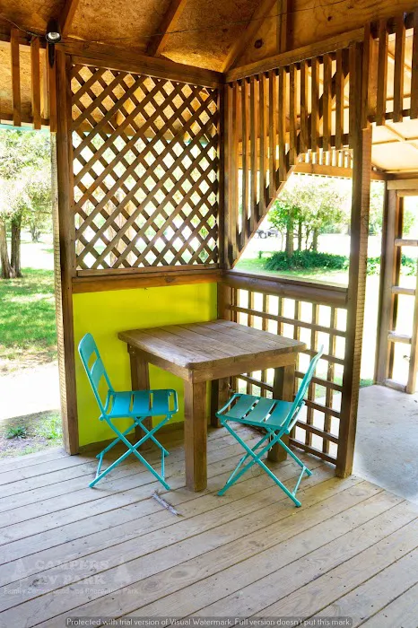 Camper's RV Park Picture 2