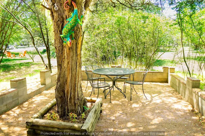 Camper's RV Park Picture 8