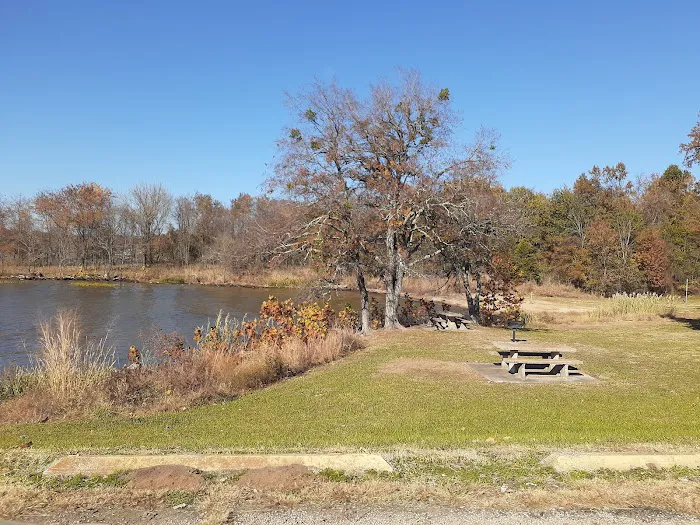 Applegate Cove Campground Picture 6