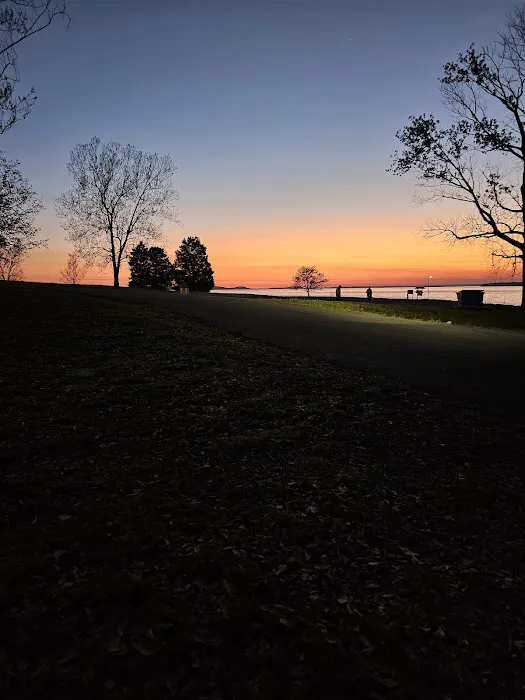 Applegate Cove Campground Picture 10