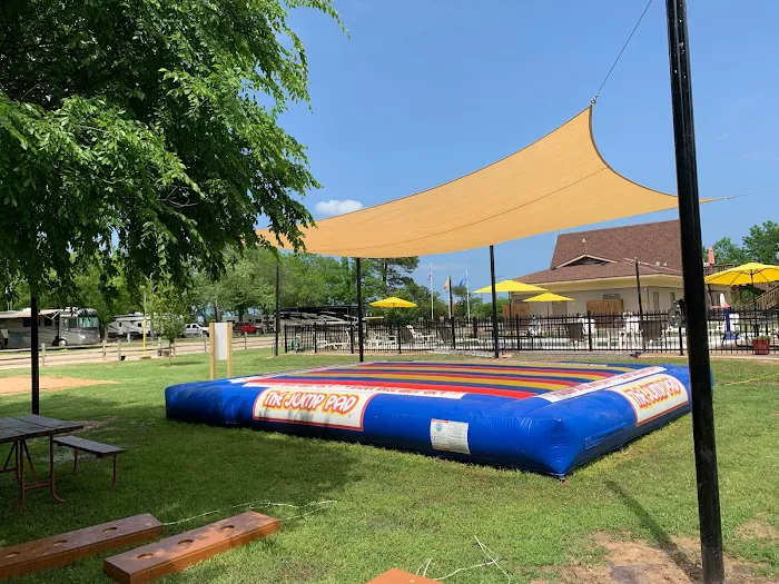 Sallisaw / Fort Smith West KOA Holiday Picture 7