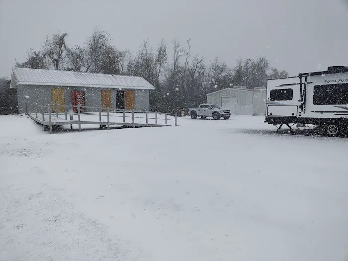 Bayou Resorts Campground & Cabins LLC Picture 5