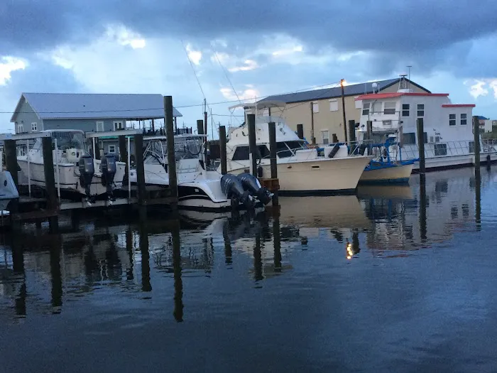 Bobby Lynn's Marina Inc & RV Park Picture 3