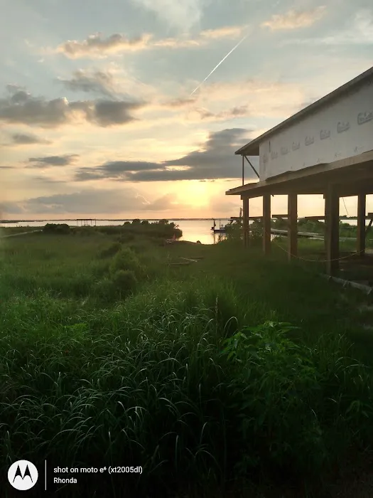 Lapeyrouse Seafood Bar & Grocery Inc Picture 7