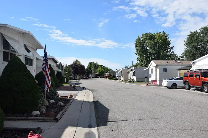 Redwood Village Manufactured Home Community Picture 6