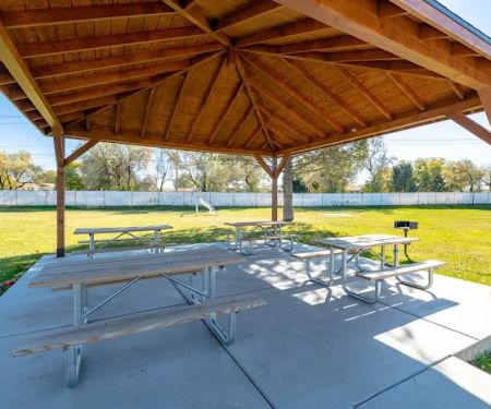 Meadowbrook Village Mobile Home Park