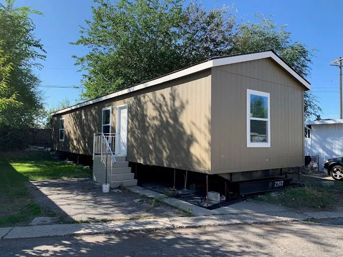 Town and Country Mobile Home Park Picture 6