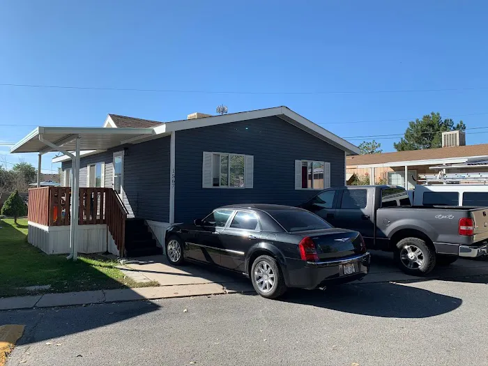 Town and Country Mobile Home Park Picture 4