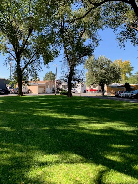 Town and Country Mobile Home Park Picture 8