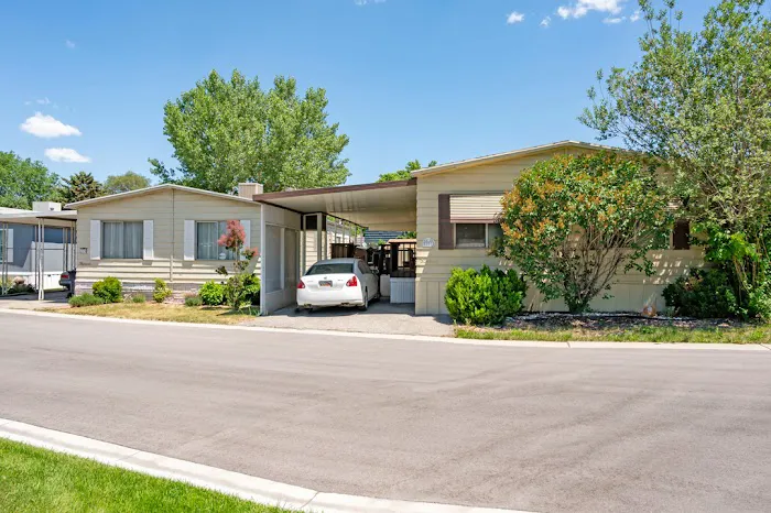 Cottonwood Coves MHC Picture 10