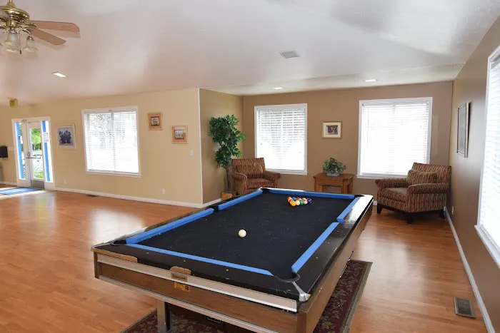 Windsor Estates Manufactured Home Community Picture 9