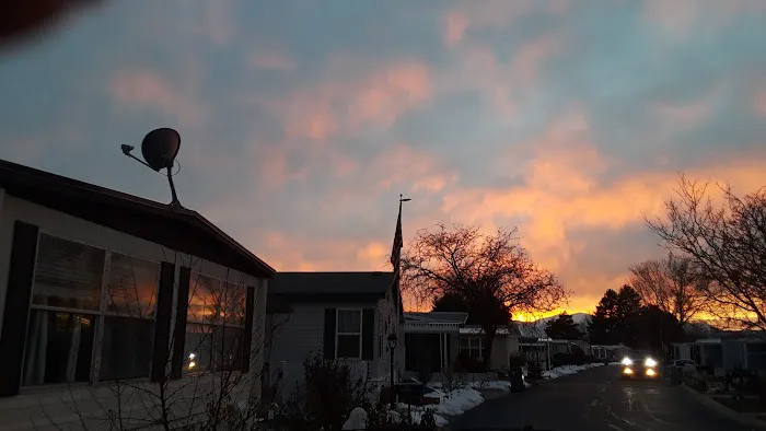 Majestic Meadows Mobile Home Park Picture 8