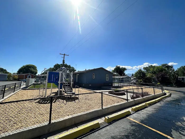 Westcrest Manufactured Home Community Picture 3