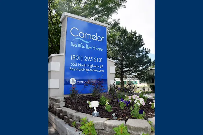 Camelot Manufactured Home Community Picture 4