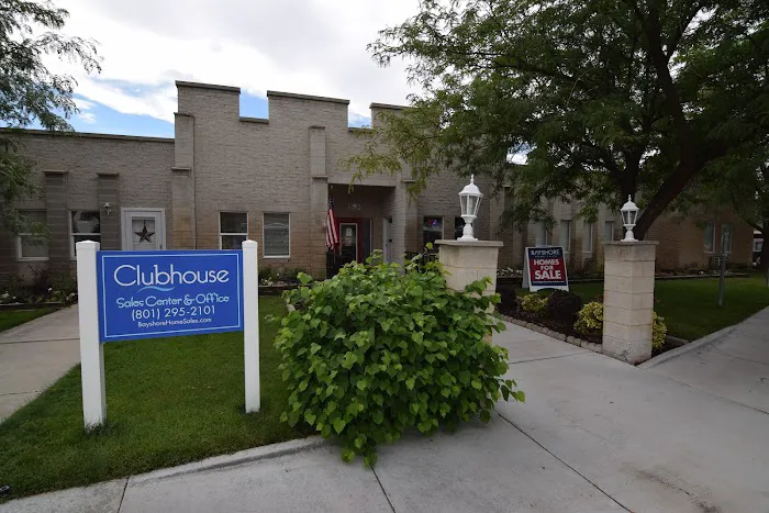 Camelot Manufactured Home Community Picture 6