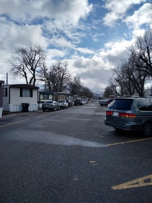 Colonial Woods II Mobile Home Park Picture 10