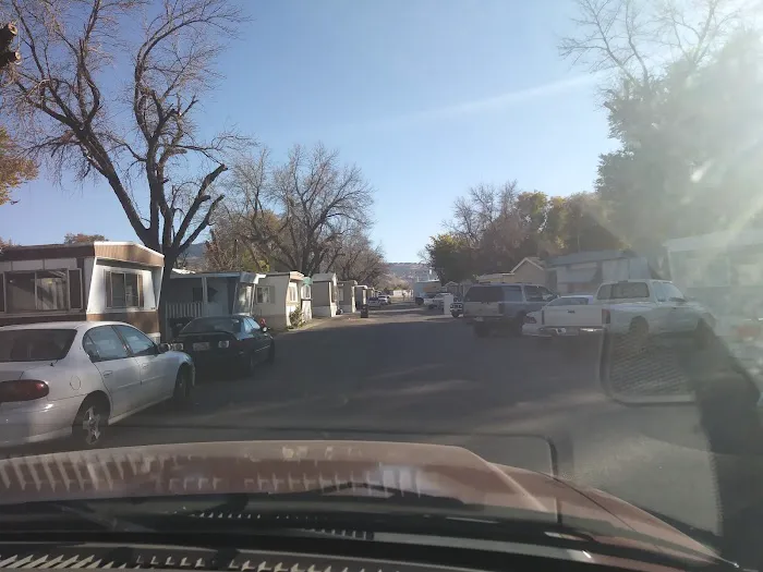 Colonial Woods II Mobile Home Park Picture 9