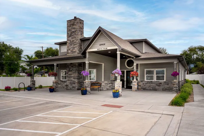 Winchester Estates Picture 8