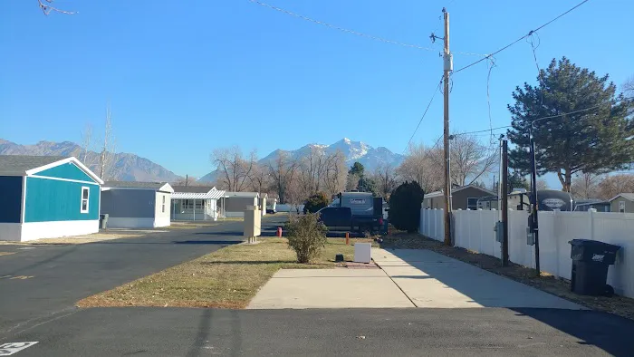 Sky View RV & Mobile Home Park Picture 2