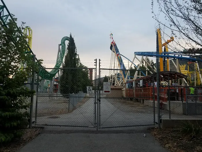 Lagoon RV Park & Campground Picture 7