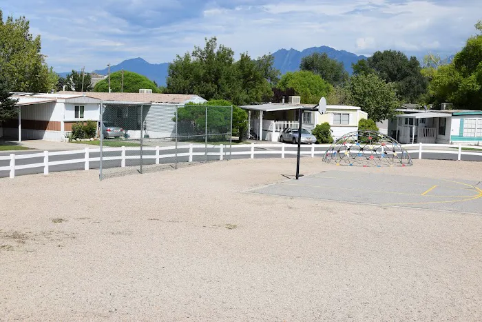 Villa West Manufactured Home Community Picture 10