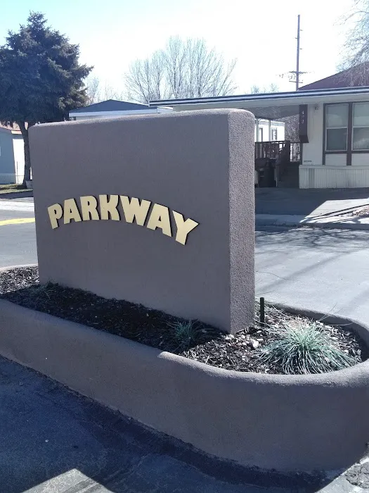 Parkway Manufactured Housing Community Picture 3