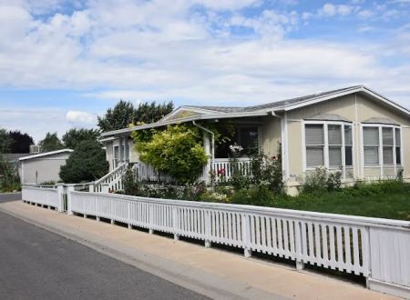 Crescentwood Village Manufactured Home Community