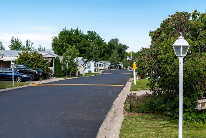 Apple Acres Picture 1