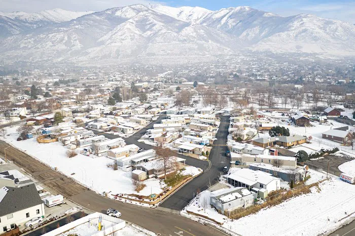 Apple Acres Picture 9