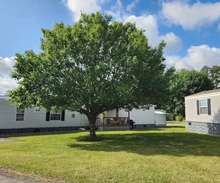 Circle L Manufactured Home Community