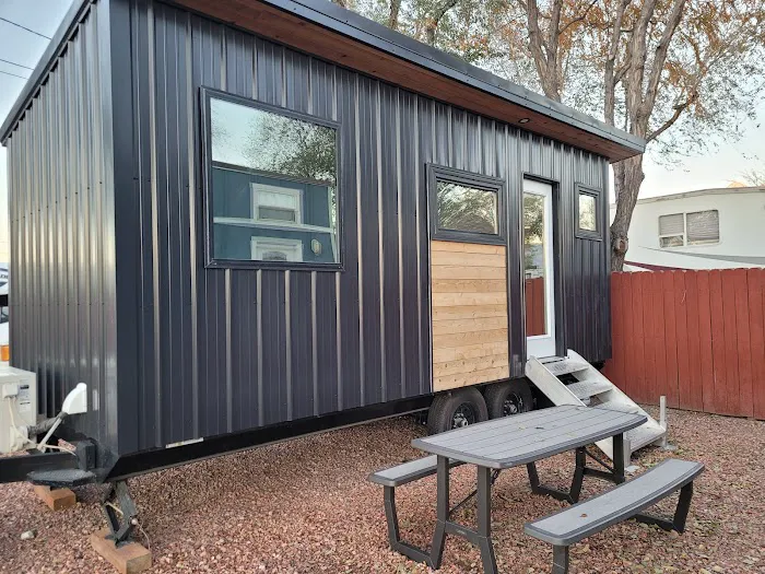 Mountain Shadows RV Park Picture 2