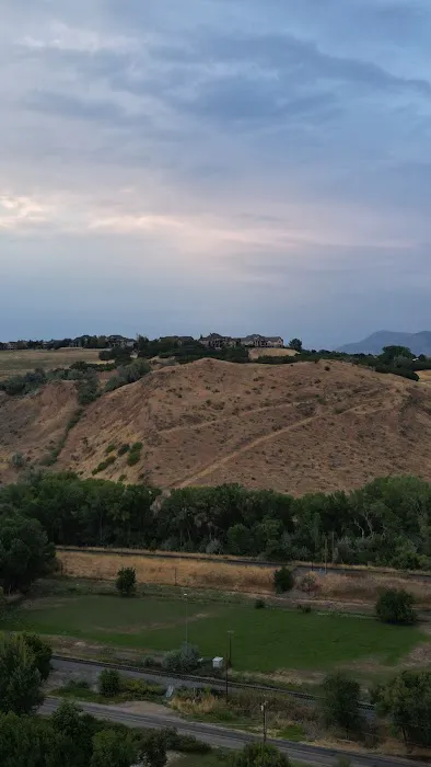 Cottonwood Estates Picture 2