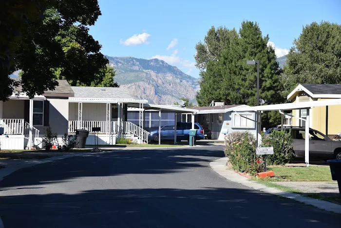 Riverdale Manufactured Home Community Picture 2