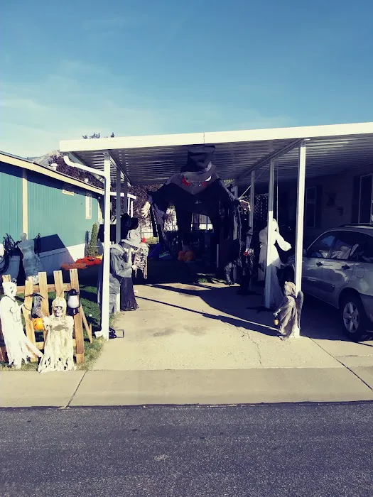 Riverside Village Picture 3