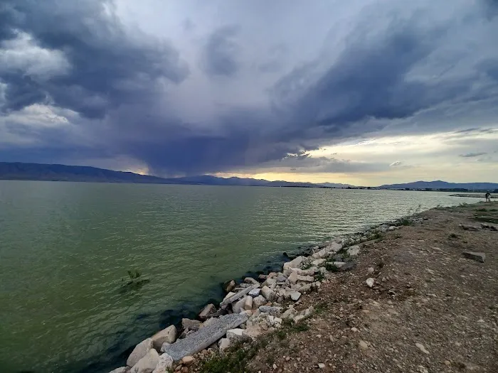 Lake Shore RV Park Picture 2