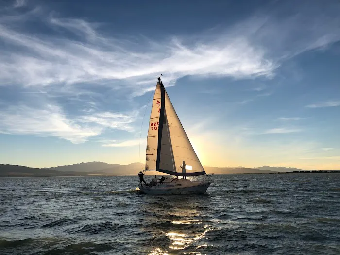 Lake Shore RV Park Picture 3