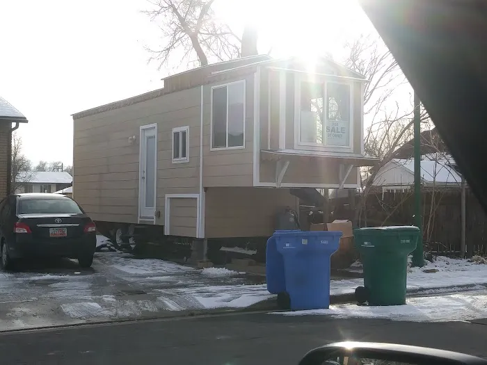 Mon-A-Lea Mobile Home Park Picture 3