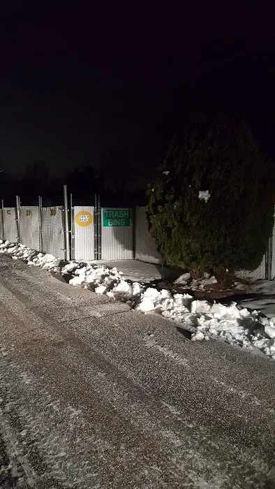 Century Mobile Home & RV Park Picture 9