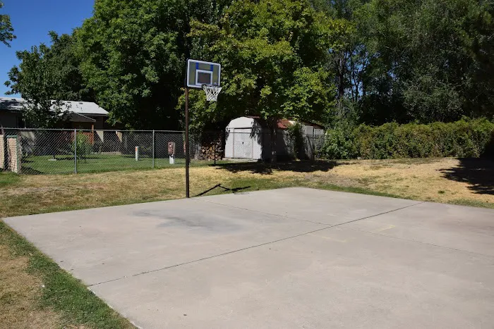 Willow Creek Estates Manufactured Home Community Picture 9