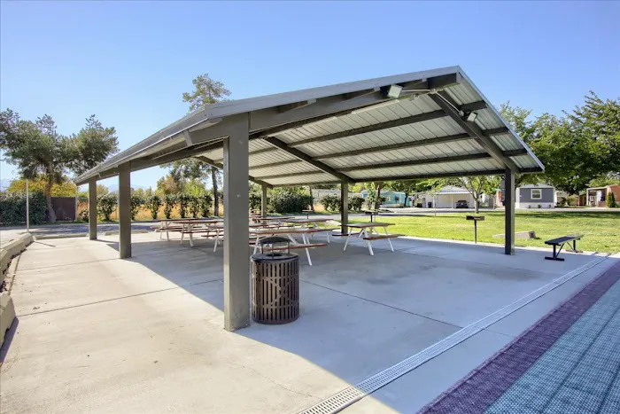 Crestline Mobile Estates Picture 4