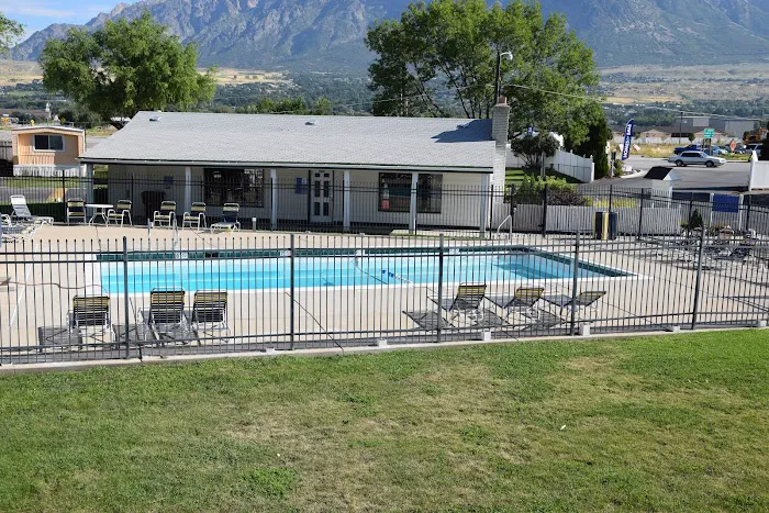 Evergreen Village Manufactured Home Community Picture 5