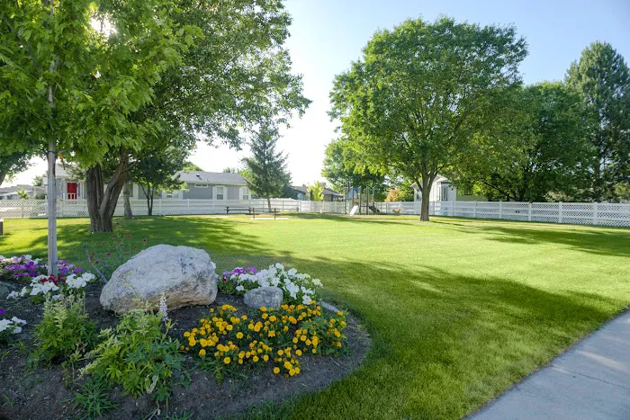 Oakbrook Crest, manufactured home community Picture 6