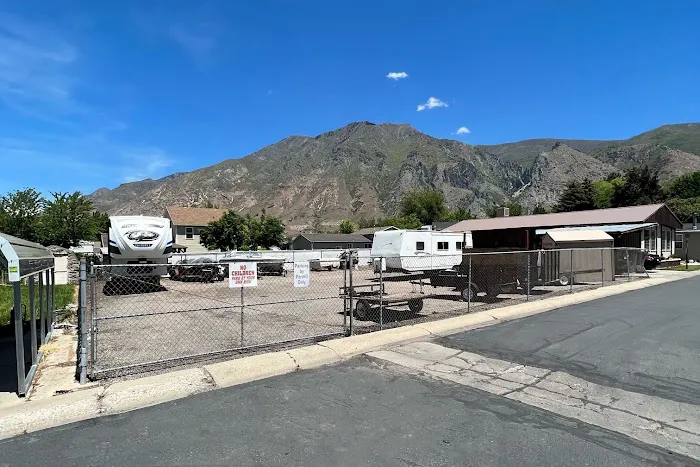 Green Acres Mobile Park Picture 8