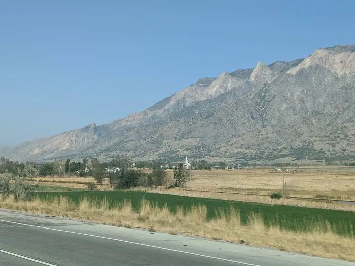 Hot Springs Mobile Home Park Picture 8