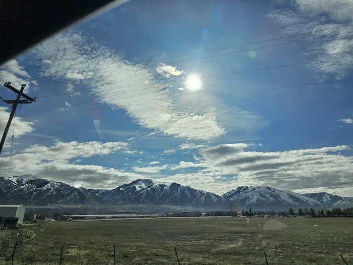 Traveland RV Park Picture 2