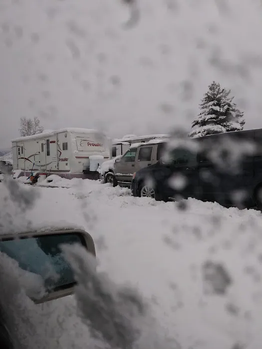 Traveland RV Park Picture 8