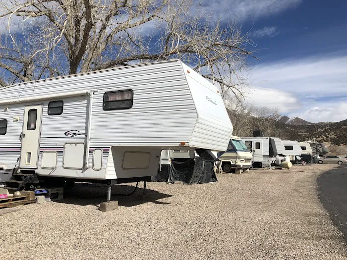 K&K Leasing LLC Picture 2