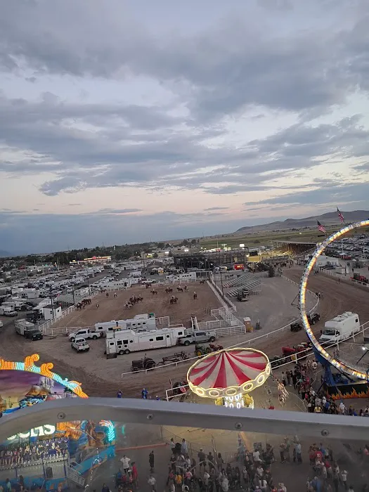 Town and Country Estates Picture 4