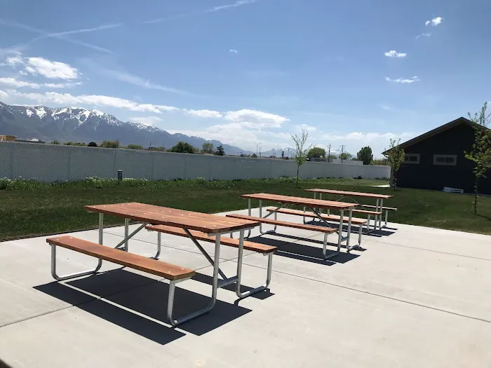 Aspen Grove Rv Park Picture 9